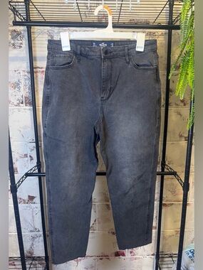 Hollister Grayish Blk Denim Ultra High-Rise Mom Zip Button Stretch Jeans Sz 11S